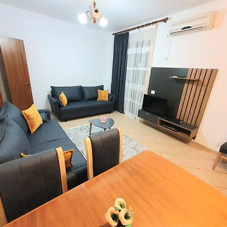 Apartment Me Qera Lungomare Vlore Medem1 Vlorë Exterior foto